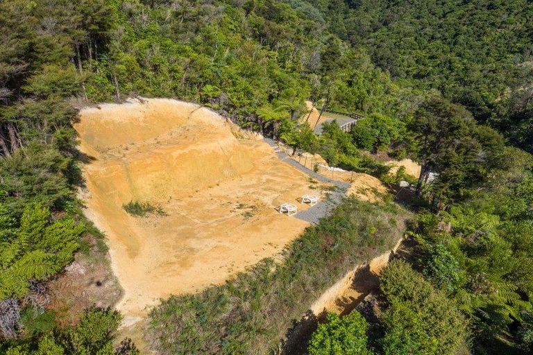 Photo of property in 25 Seaview Crescent, Picton, 7220