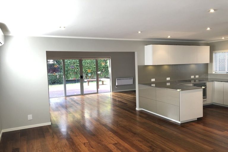 Photo of property in 2/20 Bracken Avenue, Takapuna, Auckland, 0622