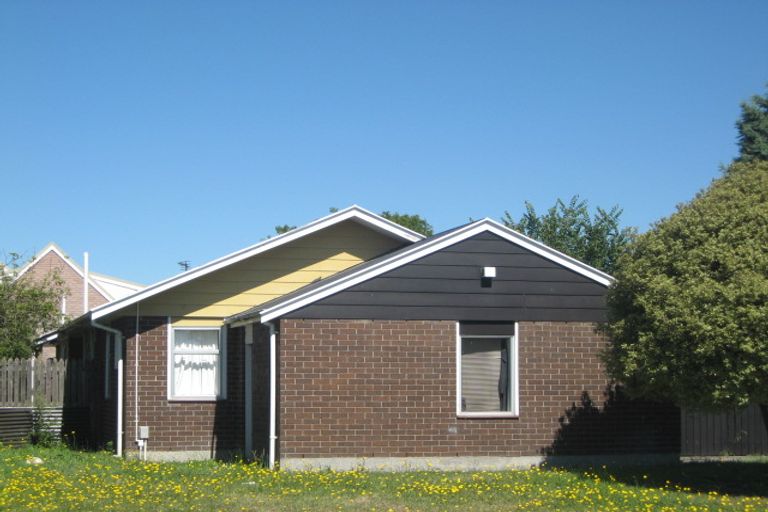 Photo of property in 34 Arcon Drive, Broomfield, Christchurch, 8042