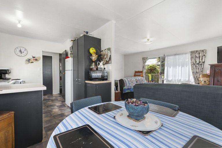 Photo of property in 2 Jet Place, Pukehangi, Rotorua, 3015