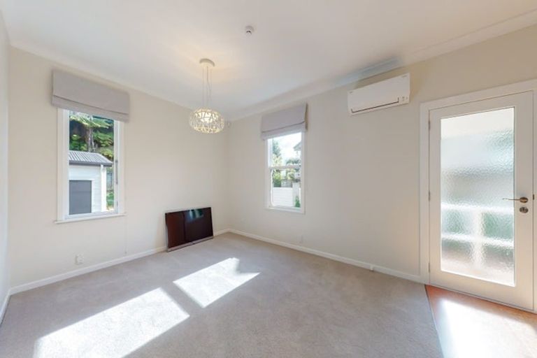Photo of property in 7 Wyndrum Avenue, Waterloo, Lower Hutt, 5011