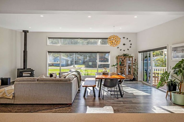 Photo of property in 14 Mowhanau Drive, Kai Iwi, Whanganui, 4574