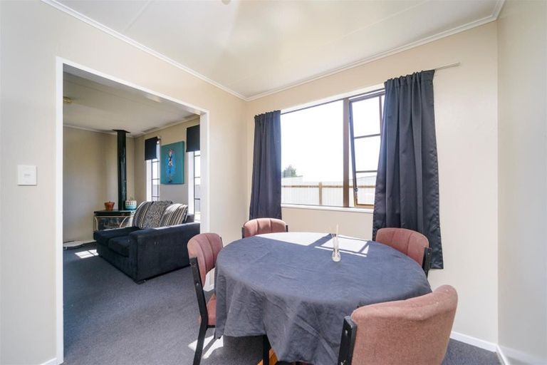 Photo of property in 2 Walton Street, Bulls, 4818