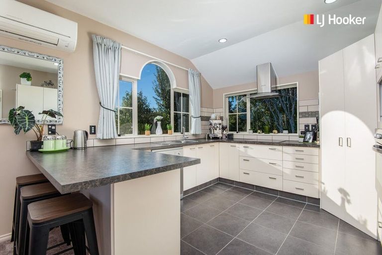 Photo of property in 100 Church Street, Mosgiel, 9024