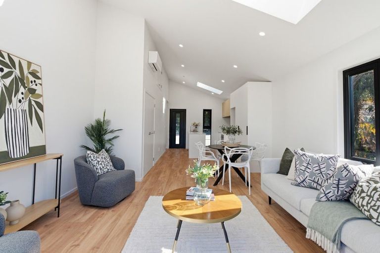 Photo of property in 27 Westhaven Drive, Tawa, Wellington, 5028