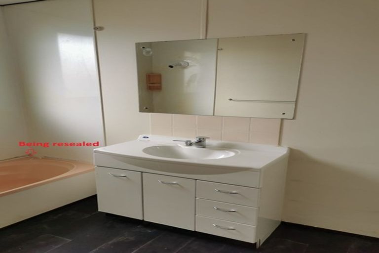 Photo of property in 14 Awatea Street, Ranui, Porirua, 5024