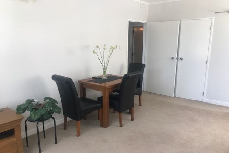 Photo of property in Hobson Court Flats, 15/70 Hobson Street, Thorndon, Wellington, 6011