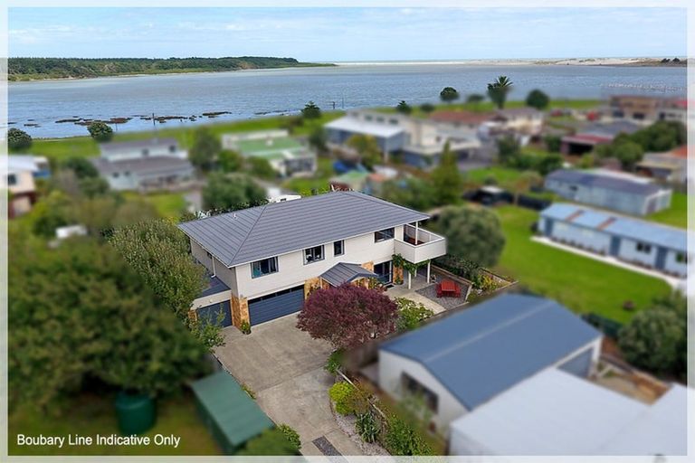 Photo of property in 34a Shortt Street, Foxton Beach, Foxton, 4815