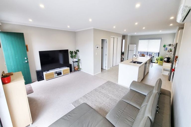 Photo of property in 24 Clark Road, Hobsonville, Auckland, 0616