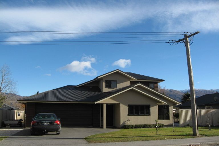 Photo of property in 3 Achil Street, Cromwell, 9310