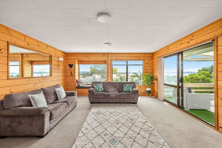 Photo of property in 18 Kawau View Road, Snells Beach, 0920