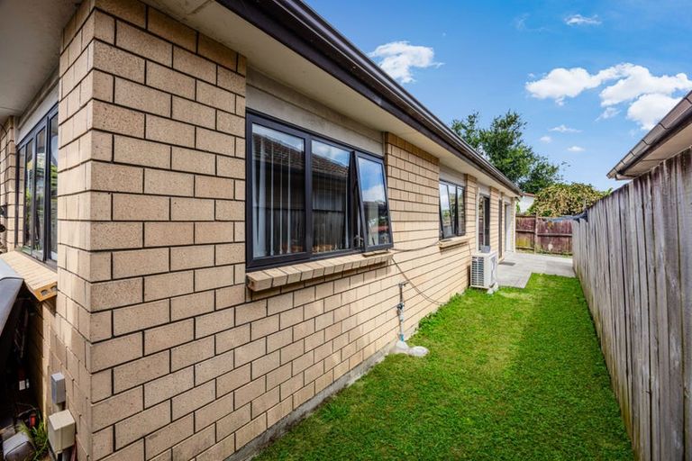 Photo of property in 12 Clutha Crescent, Clover Park, Auckland, 2023