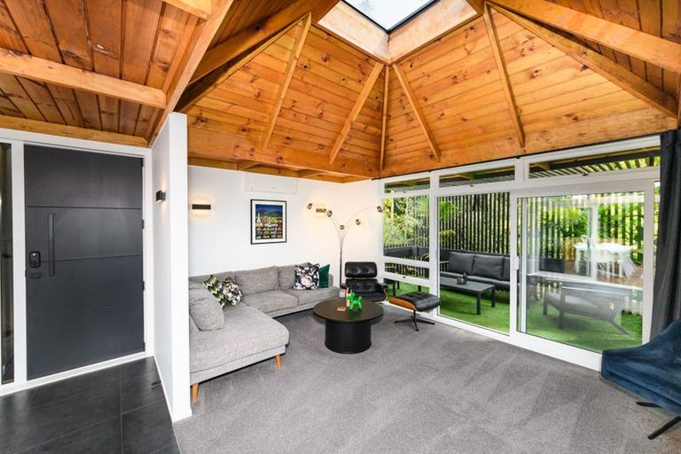Photo of property in 161 Victoria Avenue, Hokowhitu, Palmerston North, 4410