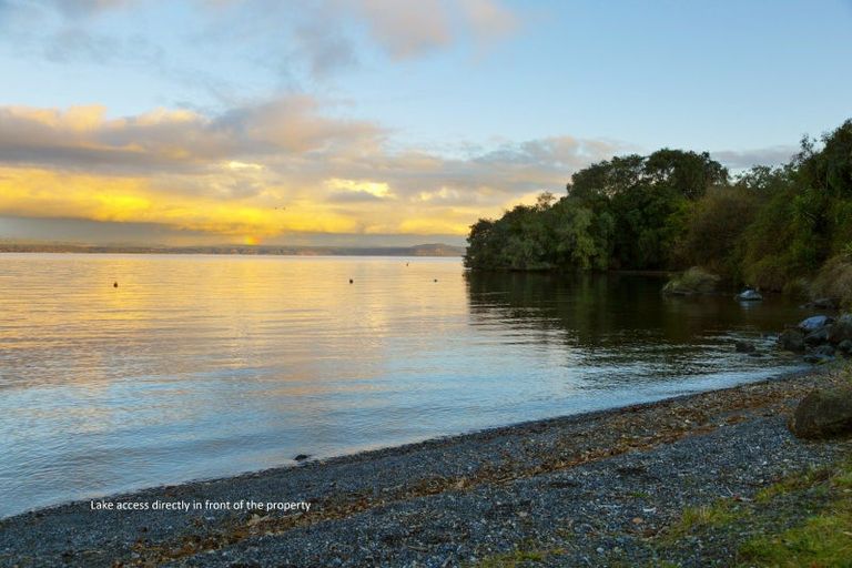 Photo of property in 809 Acacia Bay Road, Acacia Bay, Taupo, 3330