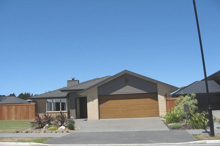 Photo of property in 58 Reka Street, Parklands, Christchurch, 8083