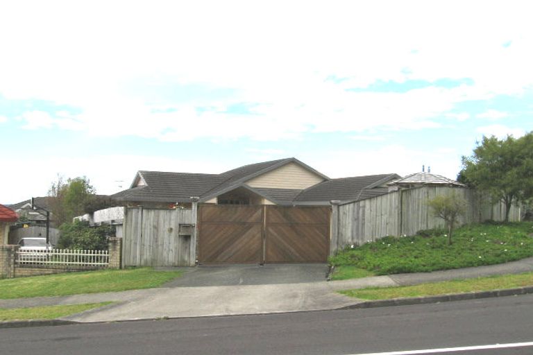 Photo of property in 6 Bonnard Place, West Harbour, Auckland, 0618