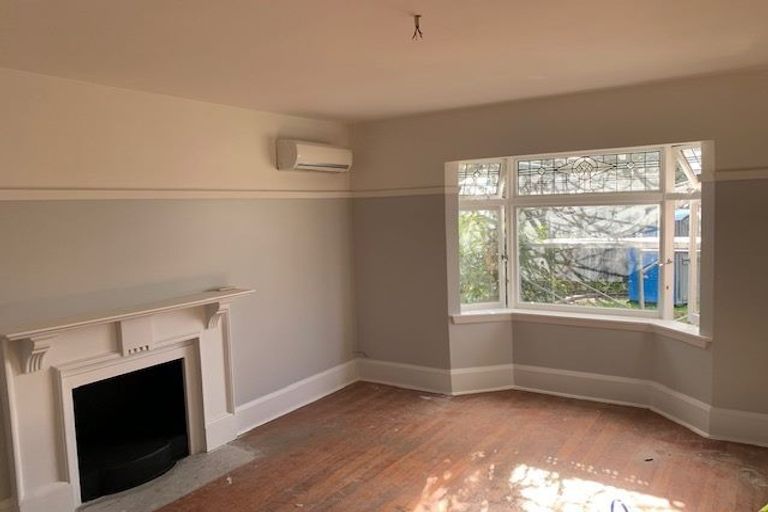 Photo of property in 26 Gamblins Road, Saint Martins, Christchurch, 8022