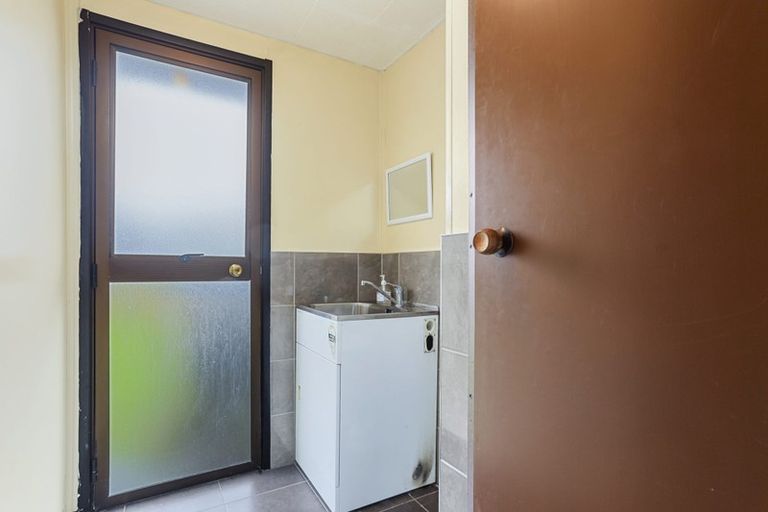 Photo of property in 1/62 Othello Drive, Clover Park, Auckland, 2023
