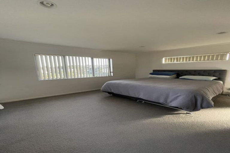 Photo of property in 2 Beros Place, Flat Bush, Auckland, 2016