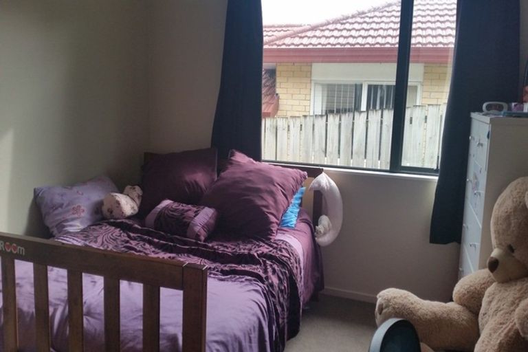 Photo of property in 10 Ali Place, Ranui, Auckland, 0612