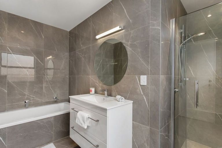 Photo of property in 1 Vista Place, Huntsbury, Christchurch, 8022