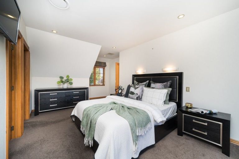 Photo of property in 183 Victoria Avenue, Hokowhitu, Palmerston North, 4410
