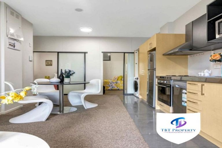 Photo of property in Twin Towers, 609/17 Putney Way, Manukau, Auckland, 2104