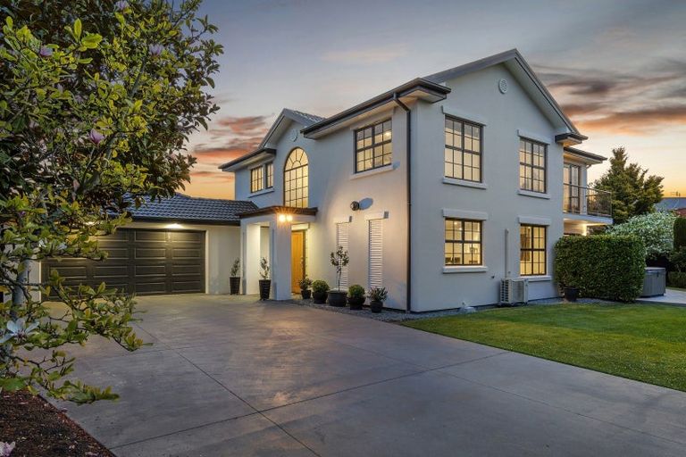 Photo of property in 61 Waitikiri Drive, Parklands, Christchurch, 8083