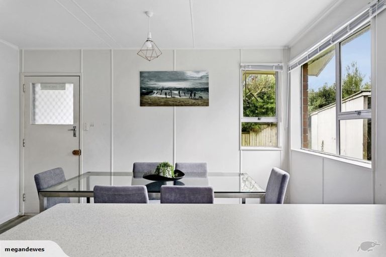 Photo of property in 30 Hyde Avenue, Richmond Heights, Taupo, 3330