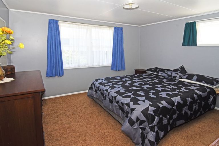 Photo of property in 63 River Road, Masterton, 5810