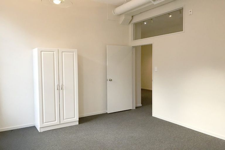 Photo of property in 23 Vogel Street, Dunedin Central, Dunedin, 9016