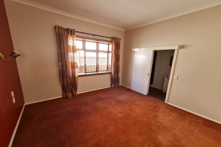 Photo of property in 17 Tory Street, Petone, Lower Hutt, 5012