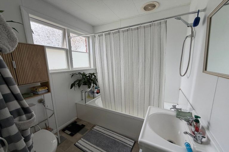 Photo of property in 45 Rangiora Avenue, Roslyn, Palmerston North, 4414