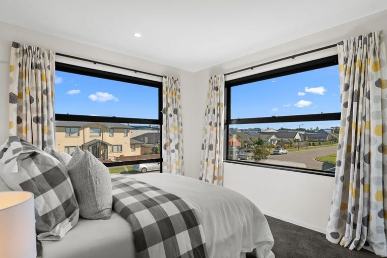 Photo of property in 33 Little Gem Road, Hornby, Christchurch, 8025