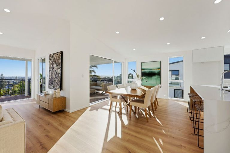 Photo of property in 50 Bleakhouse Road, Howick, Auckland, 2014