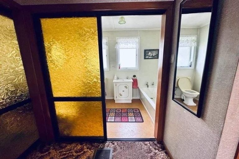 Photo of property in 71 Golf Road, Taumarunui, 3920