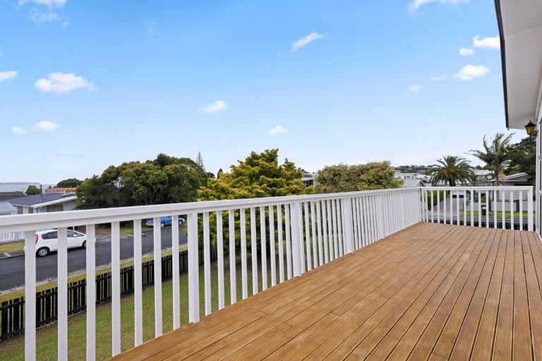 Photo of property in 3 Kauri Crescent, Snells Beach, 0920