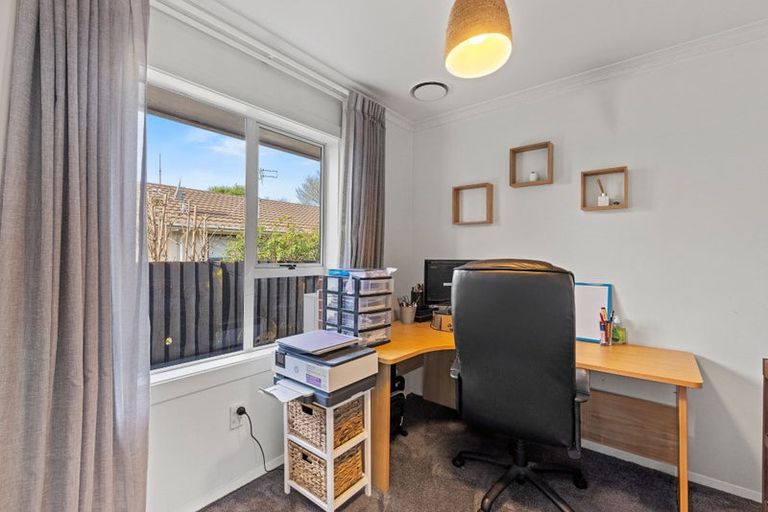 Photo of property in 4 Erin Crescent, Mairehau, Christchurch, 8013