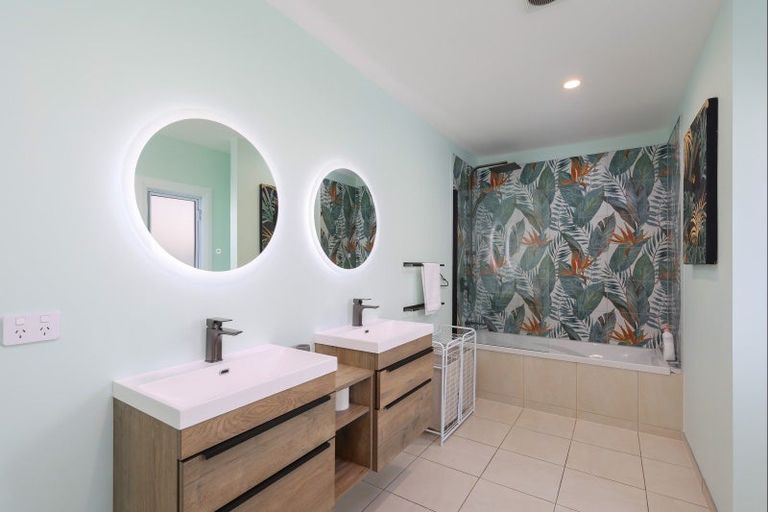 Photo of property in 7 Waimea Road, Nelson South, Nelson, 7010