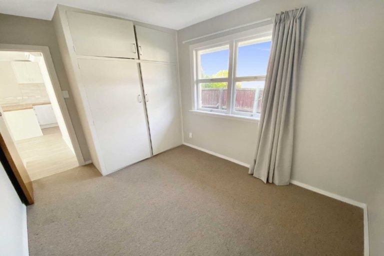 Photo of property in 1/11 Division Street, Riccarton, Christchurch, 8041
