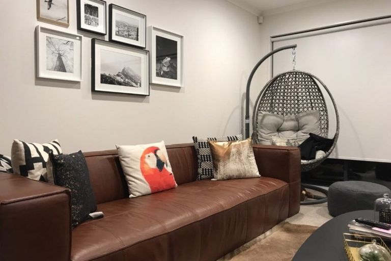 Photo of property in 25 Pencaitland Drive, Flat Bush, Auckland, 2019