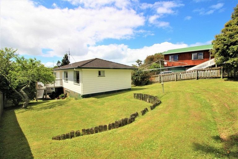 Photo of property in 1/37 South Lynn Road, Titirangi, Auckland, 0604