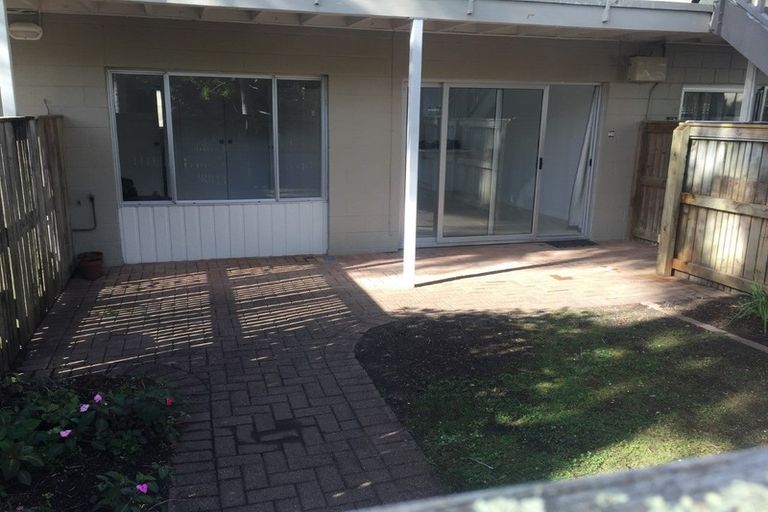 Photo of property in 1/72l Kitchener Road, Milford, Auckland, 0620