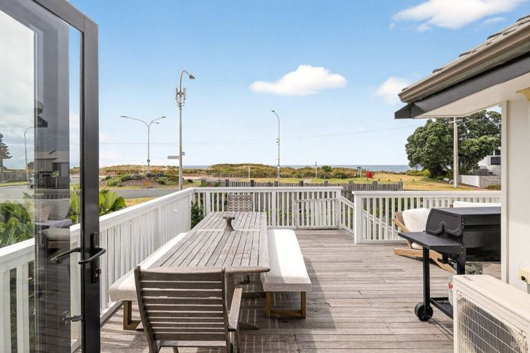 Photo of property in 4 Oceanbeach Road, Mount Maunganui, 3116