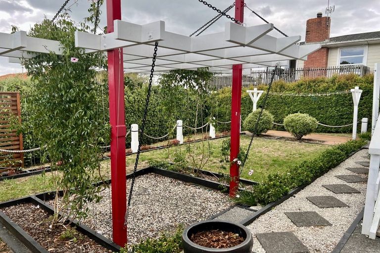 Photo of property in 2/28 Onepoto Road, Hauraki, Auckland, 0622