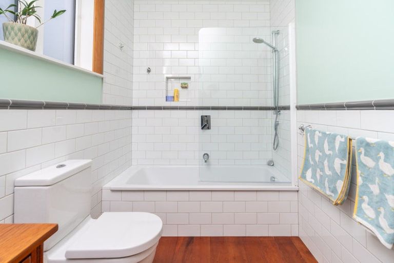 Photo of property in 75 Miramar Avenue, Miramar, Wellington, 6022