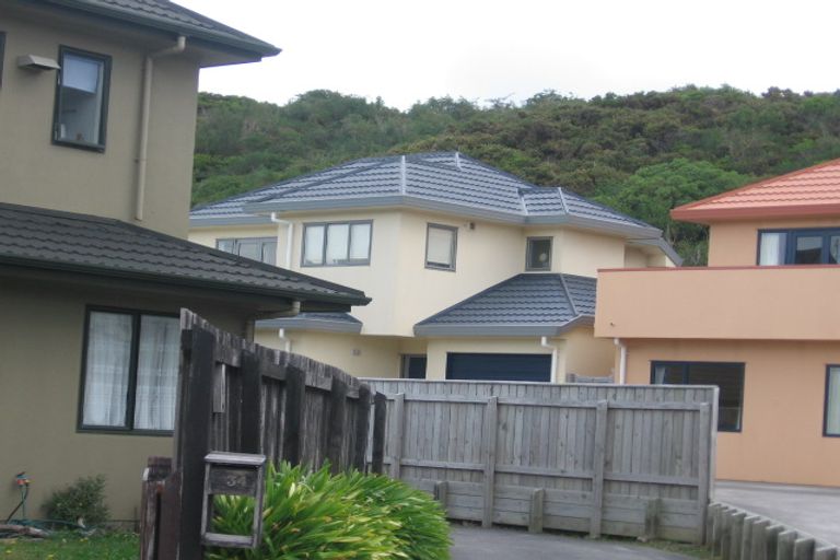 Photo of property in 32a Bowes Crescent, Strathmore Park, Wellington, 6022