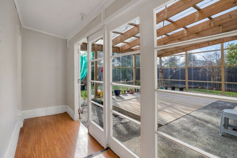 Photo of property in 24 Queen Street, Winton, 9720