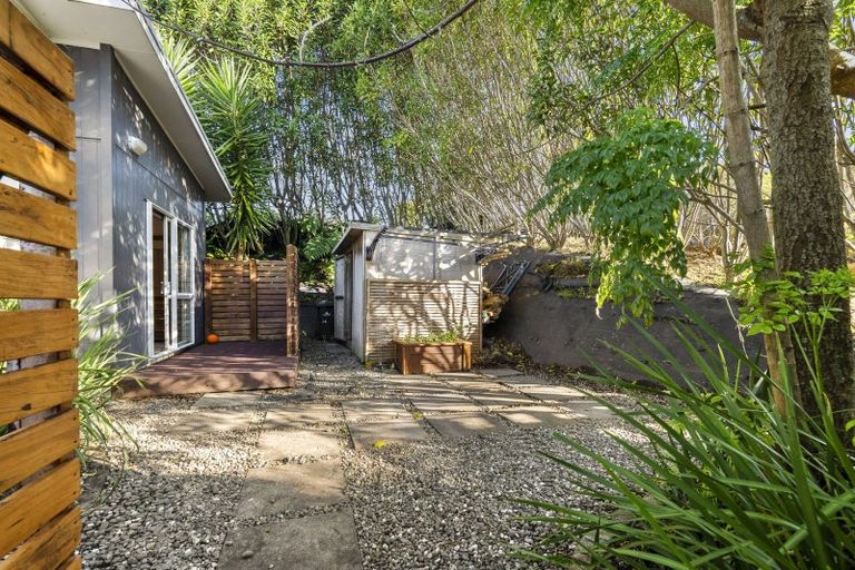 Photo of property in 23 Heta Road, Highlands Park, New Plymouth, 4312