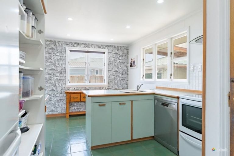 Photo of property in 3 Benge Crescent, Clouston Park, Upper Hutt, 5018